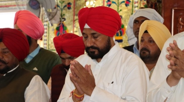 punjab, punjab elections, Punjab voting pictures, next punjab cm, Punjab congress, sonu sood, punjab election candidates, capt amarinder singh, channi, bhagwant mann, AAP, bjp, congress, up assembly election 2022, Punjab assembly election 2022, punjab key candidates, up 3rd phase key candidates, Assembly election, UP polls