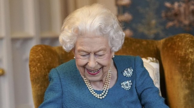 ‘A dash of loyalty; a cup of courage’: Queen Elizabeth reads ‘recipe of ...