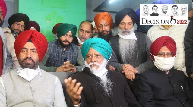Sanyukt Samaj Morcha leader Balbir Singh Rajewal (centre) during the inauguration of the outfit's election office in Mohali (Express Photo: Jasbir Malhi, File)
