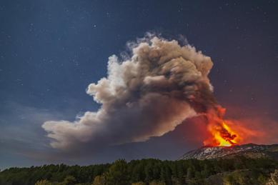 Volcano lightning, Mount Etna eruption, volcano photos, lightning, Italy, indian express