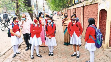 Kalkata Scool Girl X Video - Bengal: Buzz back at schools as offline classes resume | Kolkata News - The  Indian Express