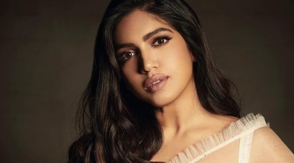 Badhaai Do promotions: Bhumi Pednekar's sari has love motif embroidered in  different languages | Lifestyle News,The Indian Express