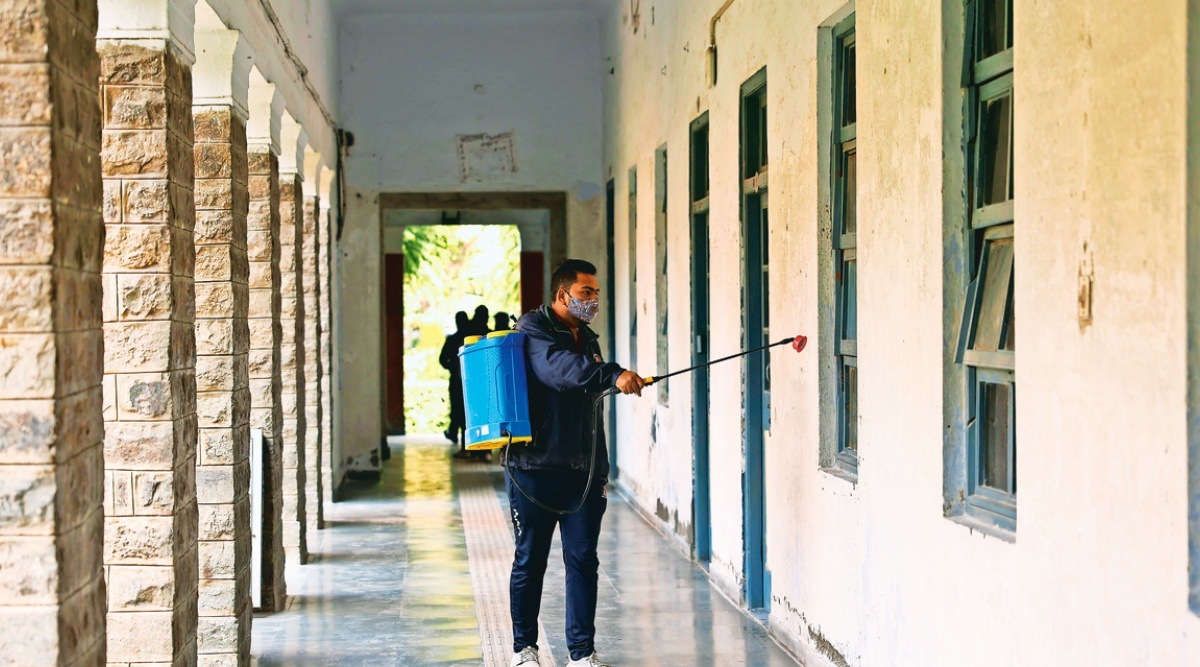 Delhi University, Delhi University north campus, Delhi University news, DU news, Delhi news, Delhi city news, New Delhi, India news, Indian Express News Service, Express News Service, Express News, Indian Express India News