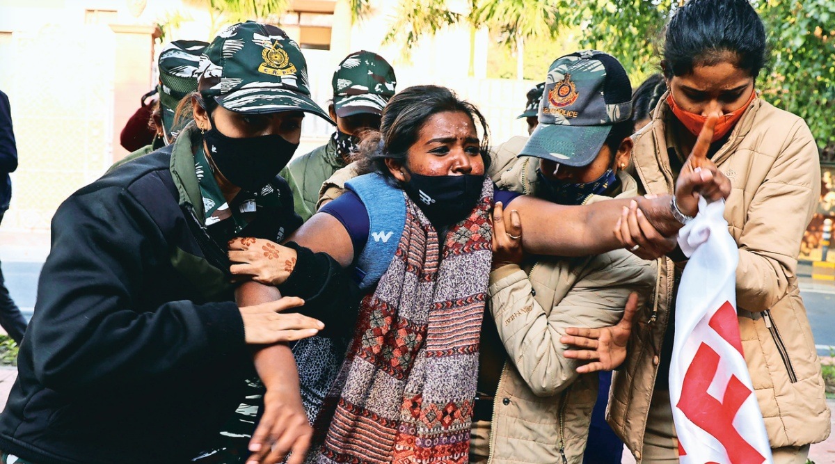 Karnataka, Karnataka High Court, Karnataka, Karnataka Hijab Row, Delhi University, Hijab curbs, Hijab ban, Delhi University hijab, Delhi news, Delhi city news, New Delhi, India news, Indian Express News Service, Express News Service, Express News, Indian Express India News