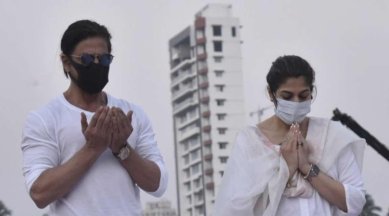 Here's why Shah Rukh Khan has been sporting an evil eye bracelet of late