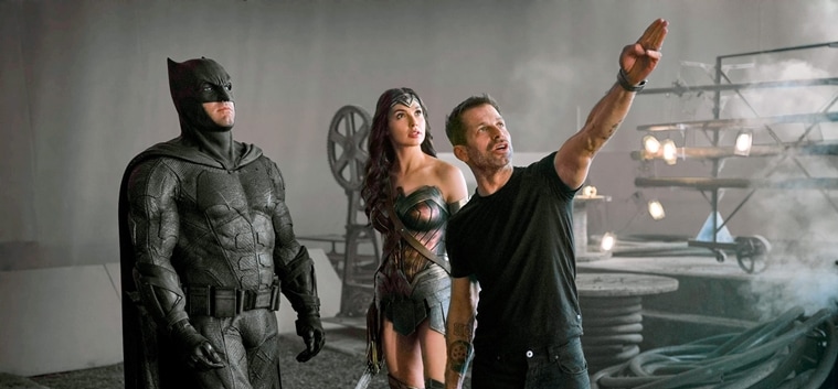 Ο Zack Snyder μπορεί να μην είναι σπουδαίος σκηνοθέτης, αλλά δημιουργεί εκπληκτικά, αξιομνημόνευτα γραφικά όπως λίγοι άλλοι στο Χόλιγουντ