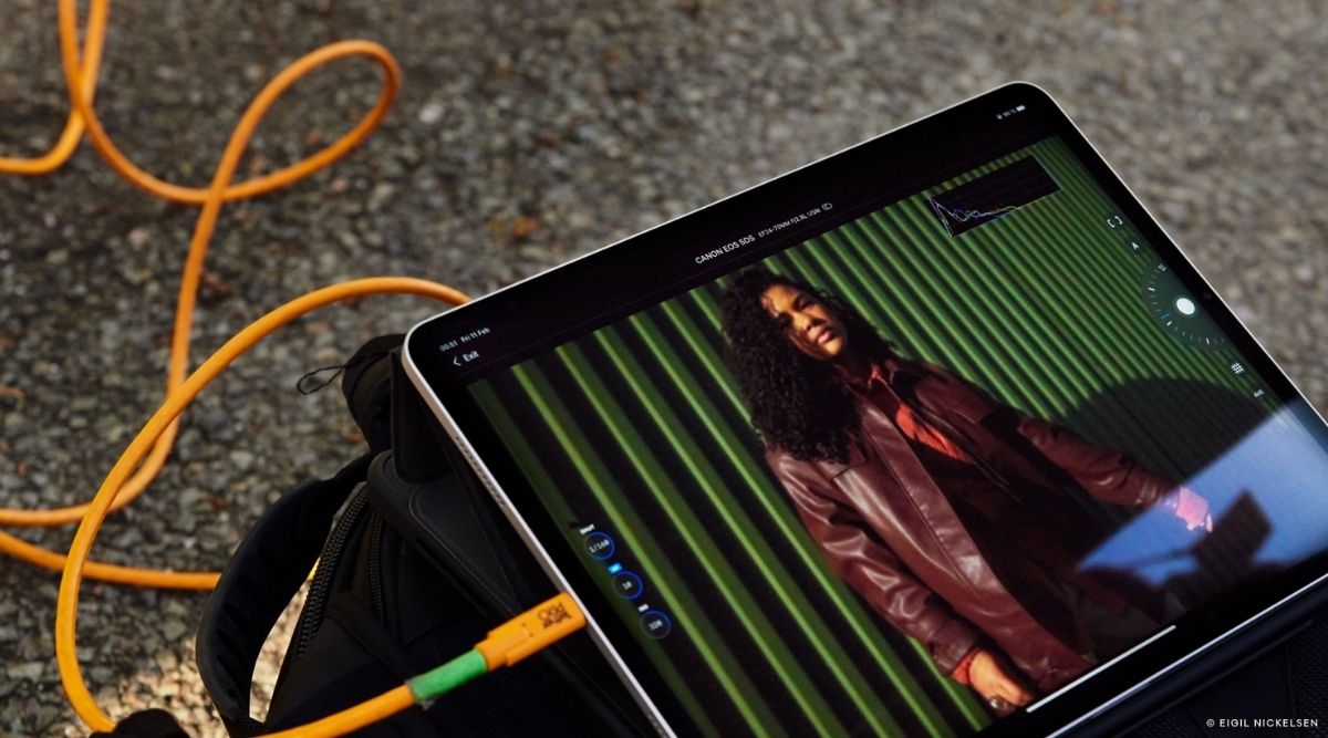 An iPad is being used for tethered photography with Capture One