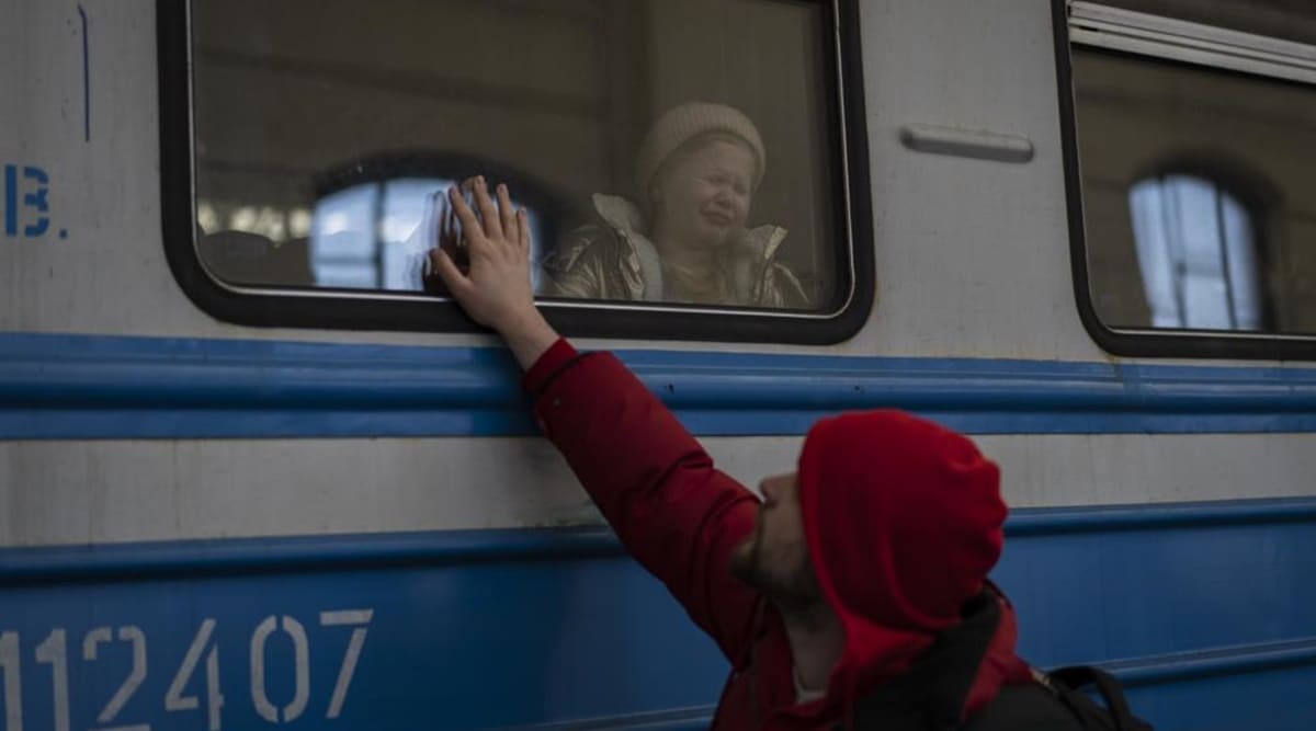 Russia, Ukraine, Russia Ukraine war, Ukraine war, Mariupol, Kyiv, Kremlin, Ukrainian refugees, World news, Indian express, Indian express news, current affairs