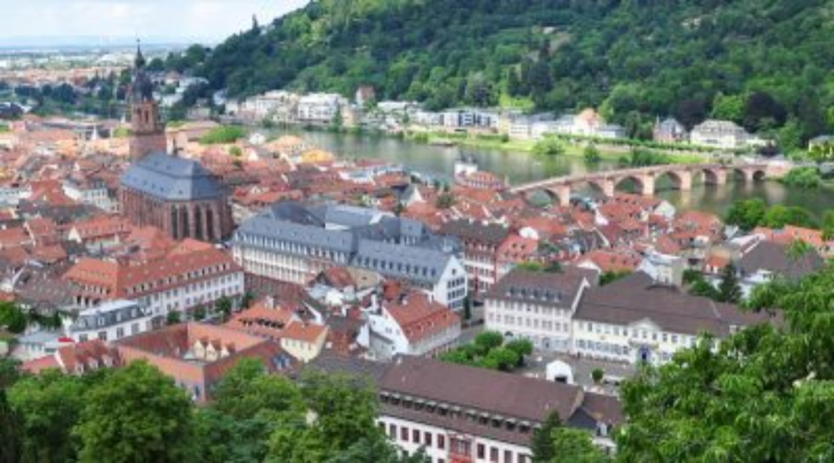 To save time once you arrive in Germany, do some preliminary research on which bank you intend to use. 