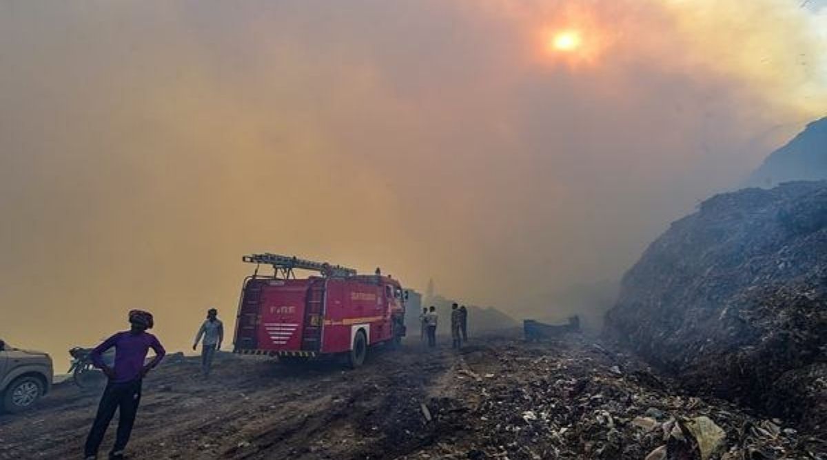 Massive Fire Breaks Out At Ghazipur Landfill Site, Delhi Government ...