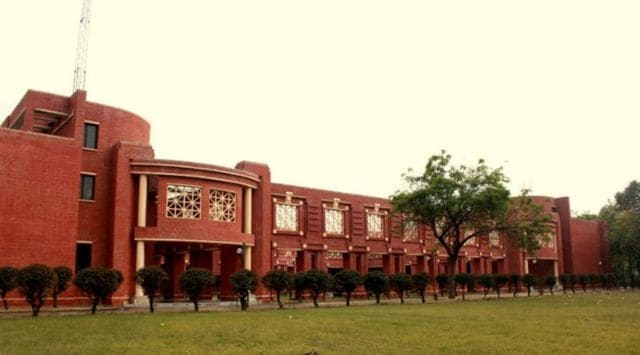 IIM Lucknow, New course