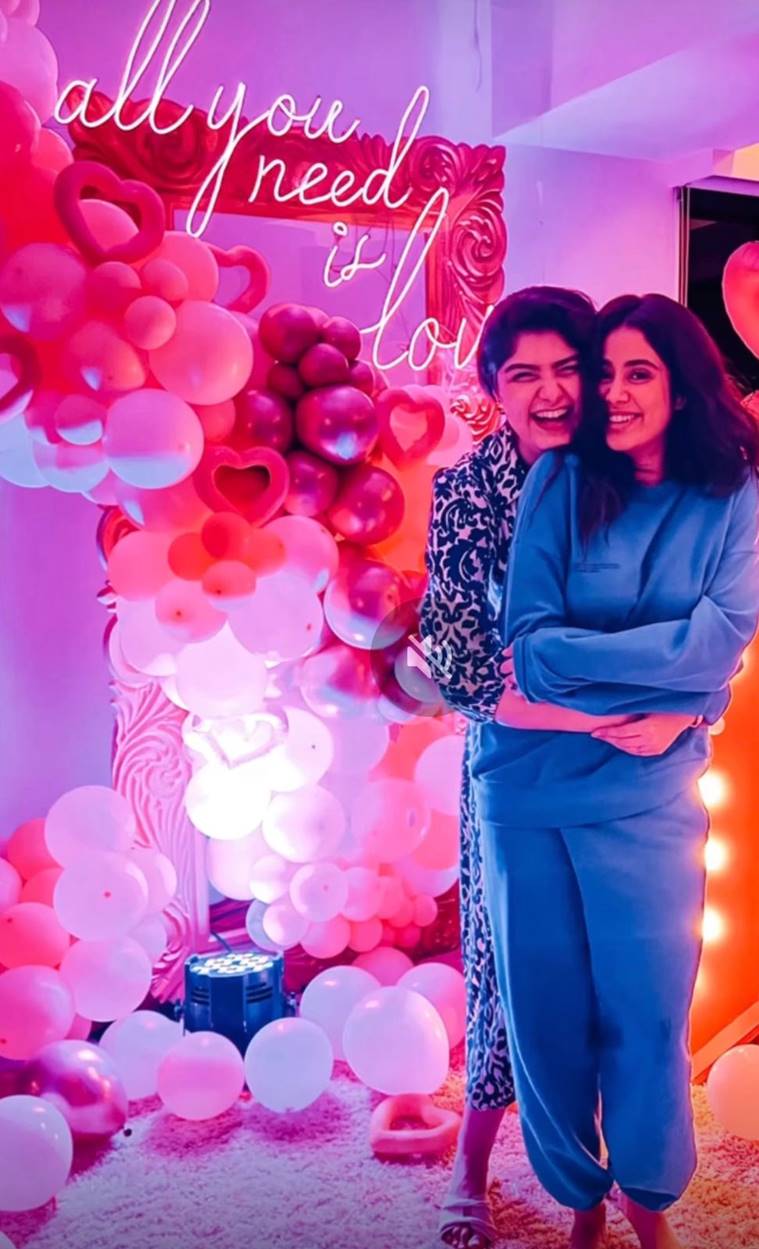 janhvi kapoor anshula kapoor