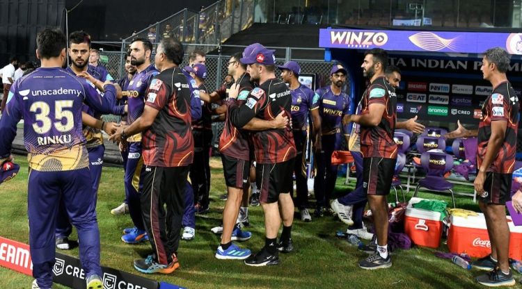 KKR celebrate in the dugout after defeating CSK by 6 wickets. (Photo by SAMUEL RAJKUMAR / Sportzpics for IPL)