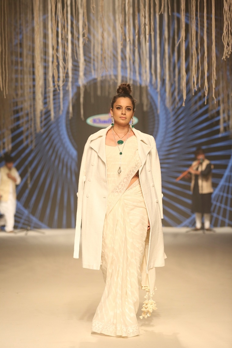 kangana ranaut, lakme fashion week