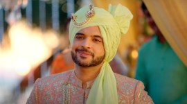 karan kundrra in kamle song
