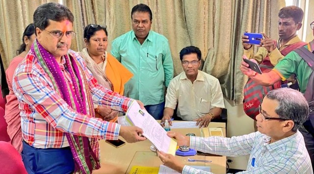 State president Manik Saha submitting his nomination papers for Rajya Sabha Election. (Photo: Twitter/@BjpBiplab)