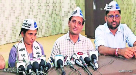 AAP councillor Manisha Kukadia and husband Jagdish Kukadia at a press conference in Surat Monday. (Source: Hanif Malek)