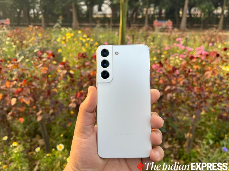 samsung galaxy s22, galaxy s22 review, galaxy s22 price in india, galaxy s22 camera, galaxy s22 offers, galaxy s22 trade-in, samsung galaxy s22
