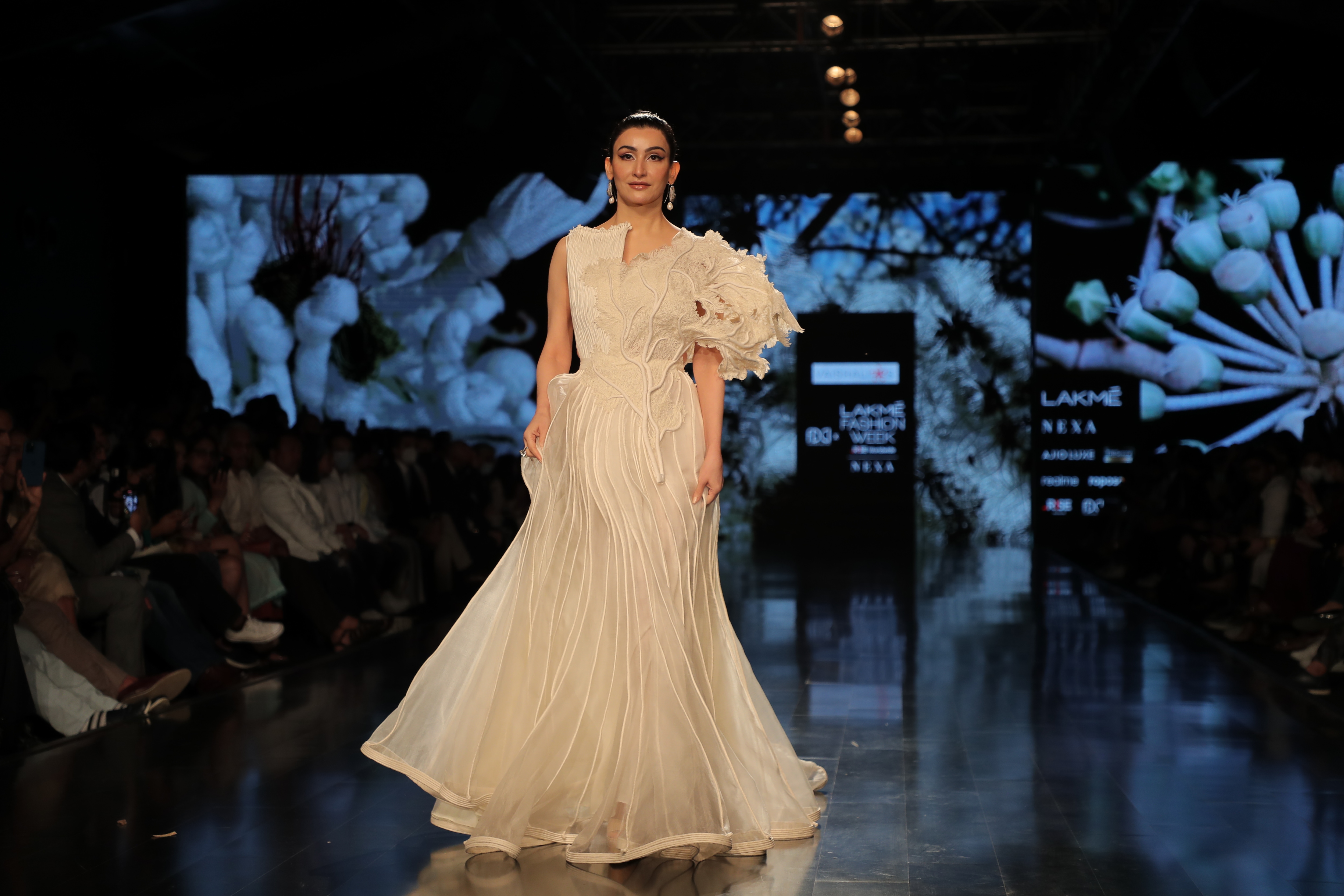 lakme fashion week, vaishali S shalini passi