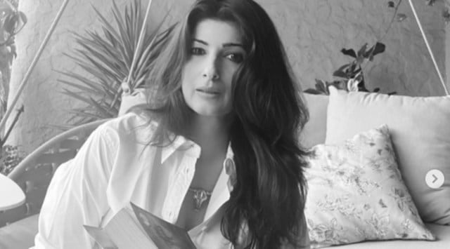 Twinkle Khanna, Twinkle Khanna books, Twinkle Khanna bookshelf, Twinkle Khanna home decor, how to arrange books, indian express news