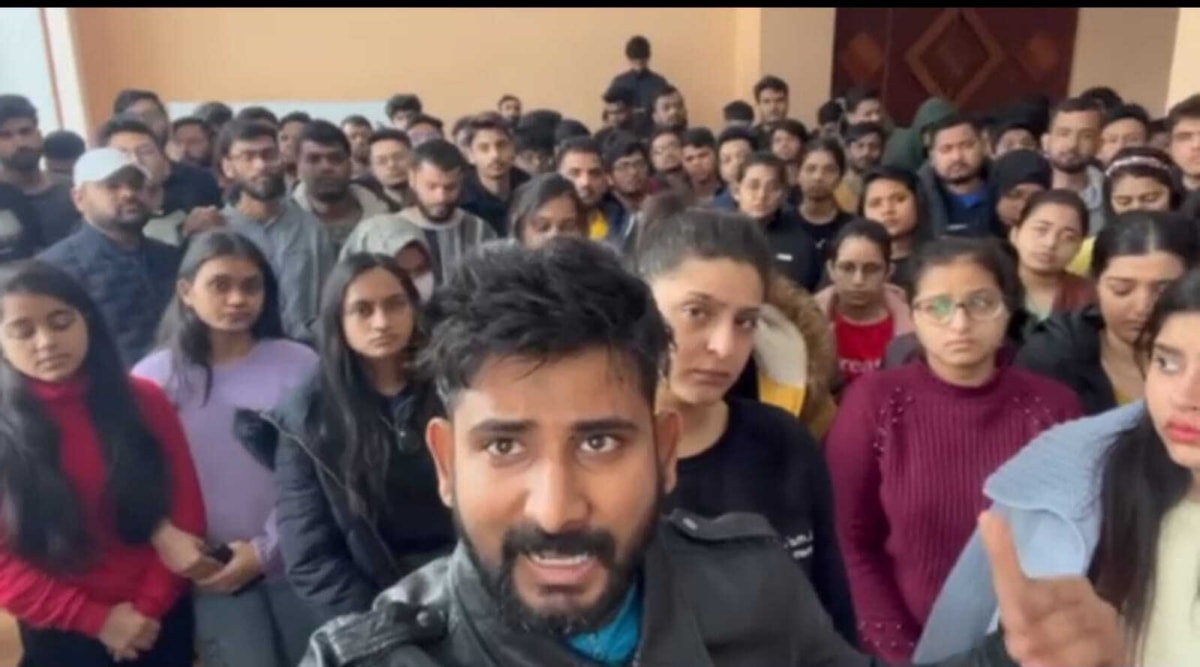 Indians in Ukraine, Ukraine medical students, Indian students in Ukraine, medical students back from ukraine, Ukraine retun students future, Pune news