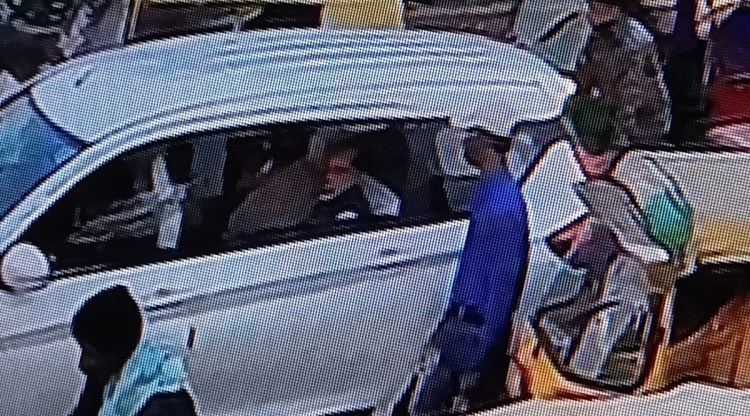 The accused was detained from the Jama Masjid area. (CCTV grab of the incident)