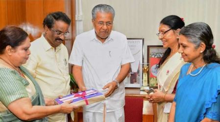 Kerala CM Pinarayi Vijayan receiving the report of the Hema Commission from Retired Justice K Hema. (Photo: Facebook/File)