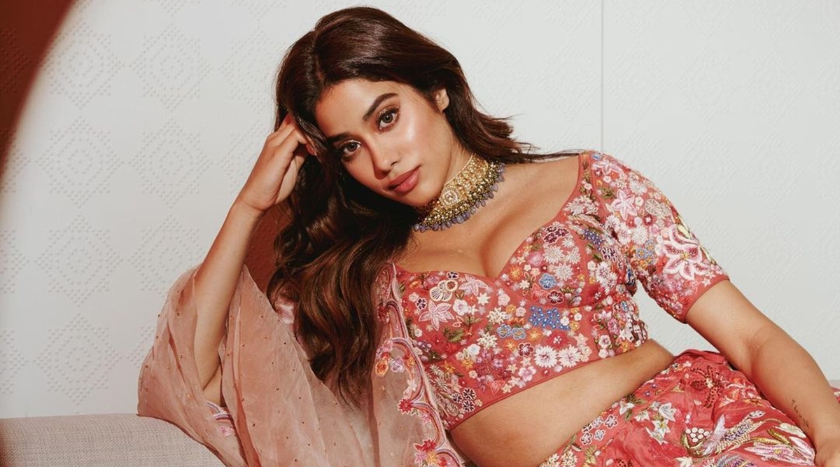 Bollywood actress Janhvi Kapoor's hot pink embroidered lehenga is fashion  inspiration for Bollywood Diwali and wedding looks - Telegraph India