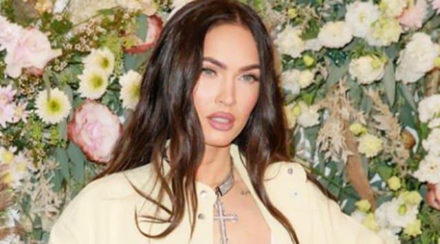 Check out this Megan Fox outfit that she likened to a ‘grandma sofa ...