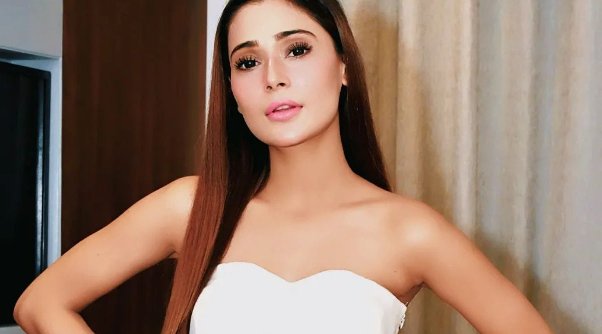 Sara Khan blames ex-husband Ali Merchant for her eviction from ...