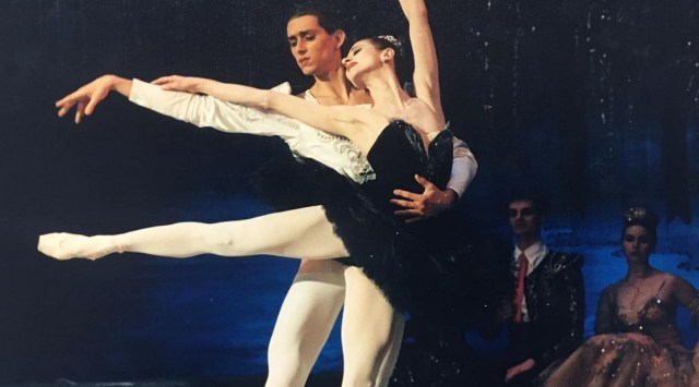 Ballet dancer Artem Datsishin, who had been wounded last month by Russian artillery fire, succumbed to his injuries on Thursday. (Source: Facebook/Татьяна Боровик)