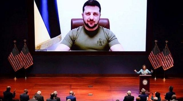 U.S. House Speaker Nancy Pelosi speaks before Ukrainian President Volodymyr Zelenskiy delivers a video address to senators and members of the House of Representatives gathered in the Capitol Visitor Center Congressional Auditorium, at the U.S. Capitol in Washington, U.S., March 16, 2022. (Reuters)