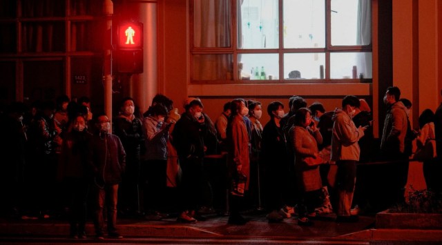 Residents lining up last weekend for coronavirus tests outside a Shanghai hospital. (Credit:Aly Song/Reuters)