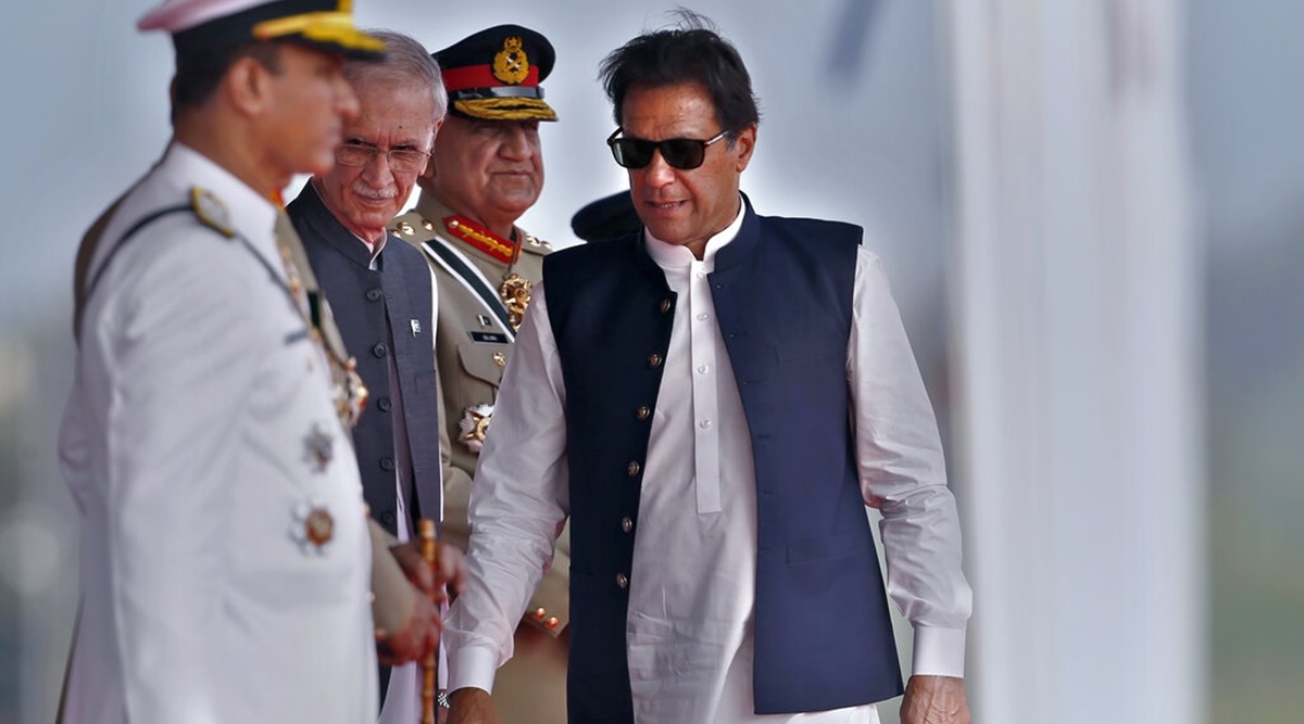 Mahkamah Agung Pakistan membatalkan keputusan Dy Speaker, PM Imran Khan untuk menghadapi mosi tidak percaya pada hari Sabtu