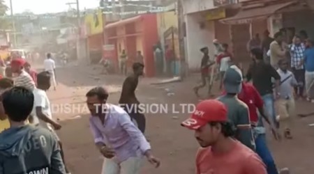 On Monday afternoon, two groups had clashed over hoisting of Ram Navami flag at a temple located in Baneikela market area in Joda town (Photo: Screengrab/OTV)
