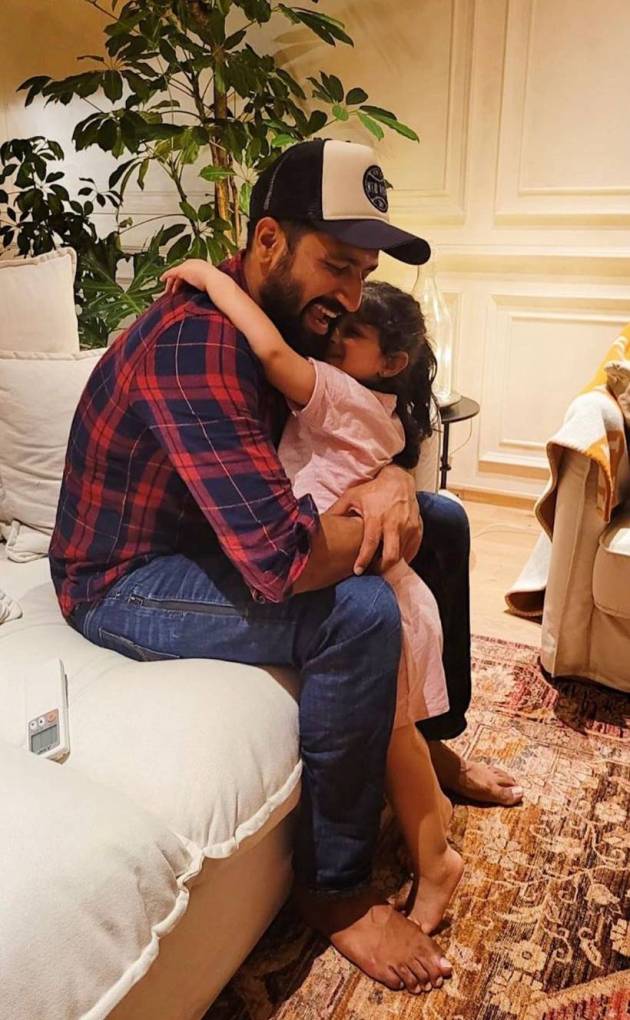 vicky kaushal with niece