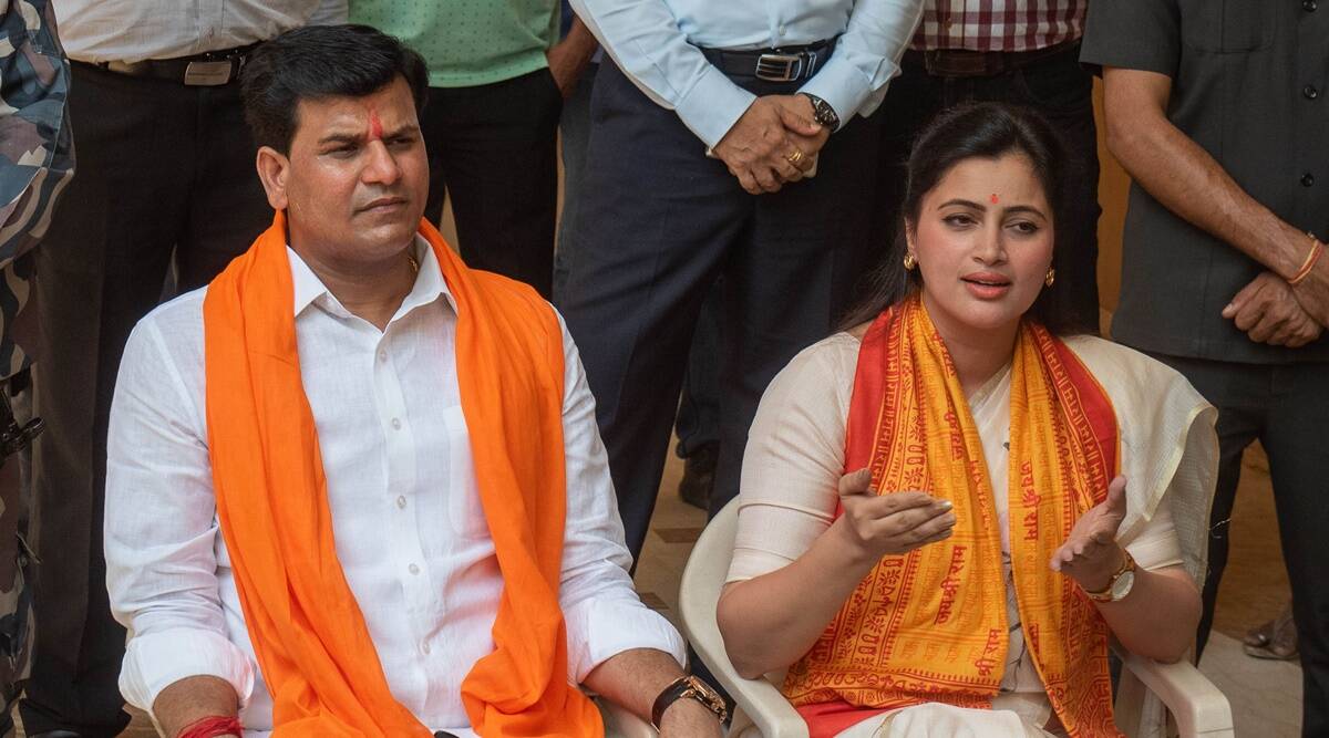 Hanuman Chalisa row, Navneet Rana, Bombay HC, Ravi Rana, Mumbai news, Indian express