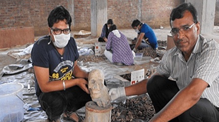 Archaeologists recovered skeletal remains of 246 male individuals from the well. 