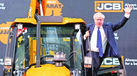 UK PM visits GBU, meets Adani during day-long stay in Gujarat