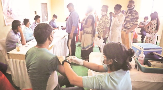 Delhi hospitals, COVID-19, Covid, Covid-19, Covid vaccine, Covid-19 vaccine, vaccination, jabs, shots, coronavirus, coronavirus vaccine, Delhi news, Delhi city news, New Delhi, India news, Indian Express News Service, Express News Service, Express News, Indian Express India News