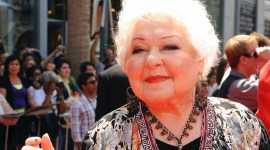 Estelle Harris death