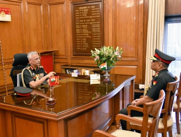 gen manoj pande gen mm naravane indian army chief of staff