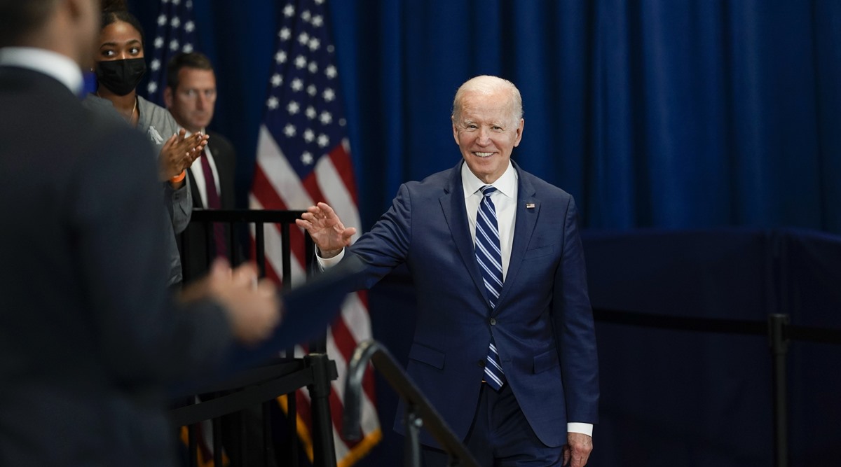 Did Biden do a handshake in slender air or gesture to the crowd? Social media is break up