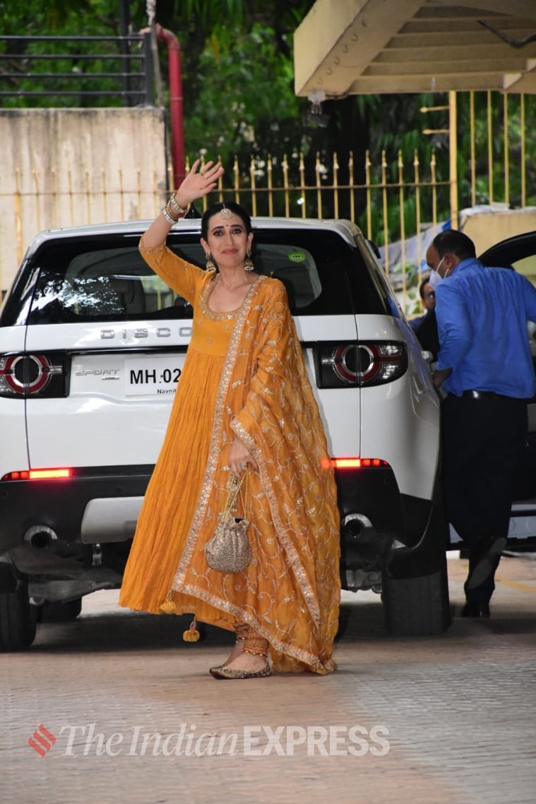 Ranbir-Alia's mehendi: Karisma Kapoor flaunts her love for henna; shares  first picture from the celebration