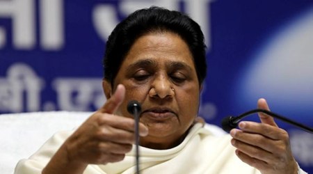 Mayawati slams Akhilesh Yadav, says never dreamt of becoming country's President