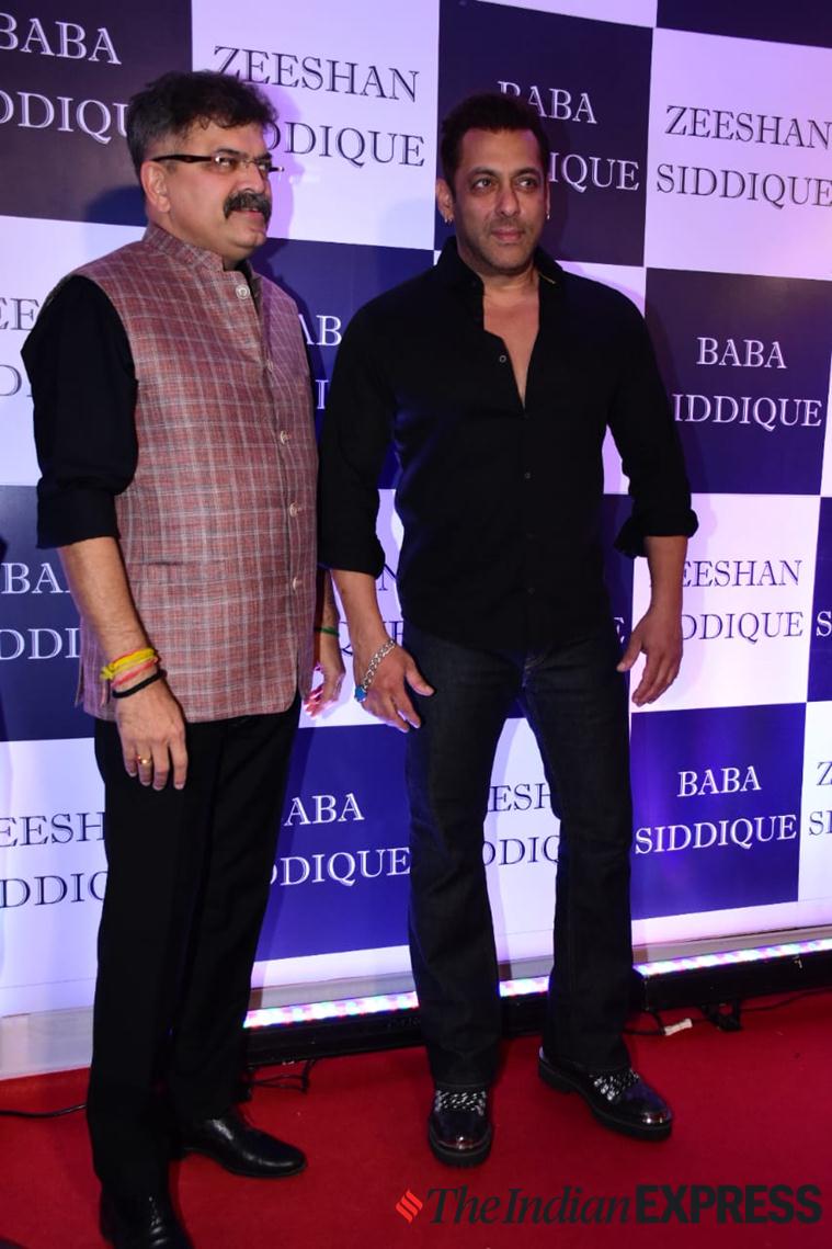 Baba Siddique’s iftar party: Shah Rukh Khan makes rare public ...