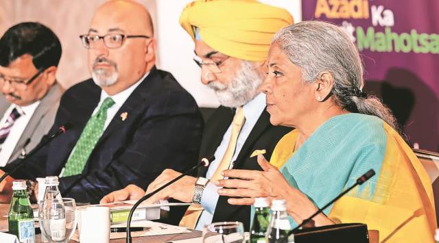 Finance Minister Nirmala Sitharaman at a meet with investors, San Francisco.  (Source: CII)