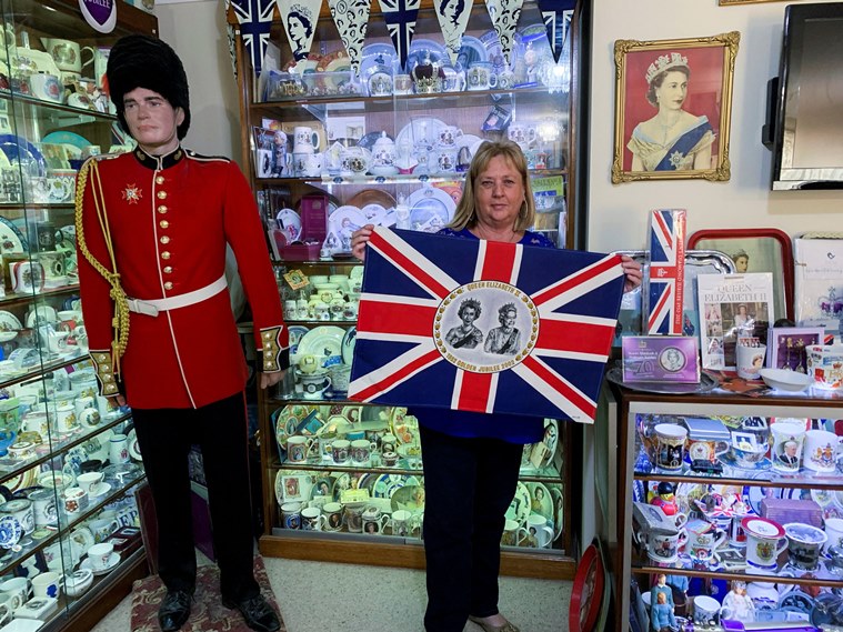 Jan Hugo, Queen Elizabeth, Jan Hugo royal memorabilia