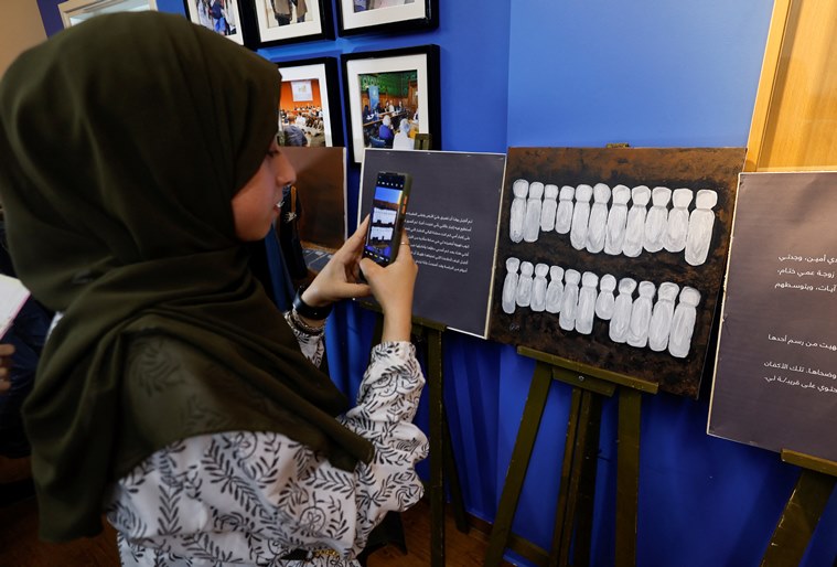 gaza artist, Zainab al-Qolaq