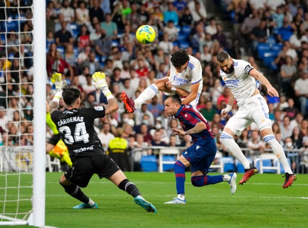 Real Madrid y Levante 